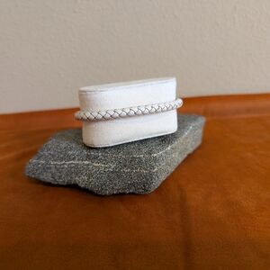 Unisex Leather Braided Bracelet With Magnetic Closure